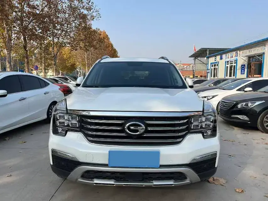 2017 GAC TRUMPCHI thumbnail 2