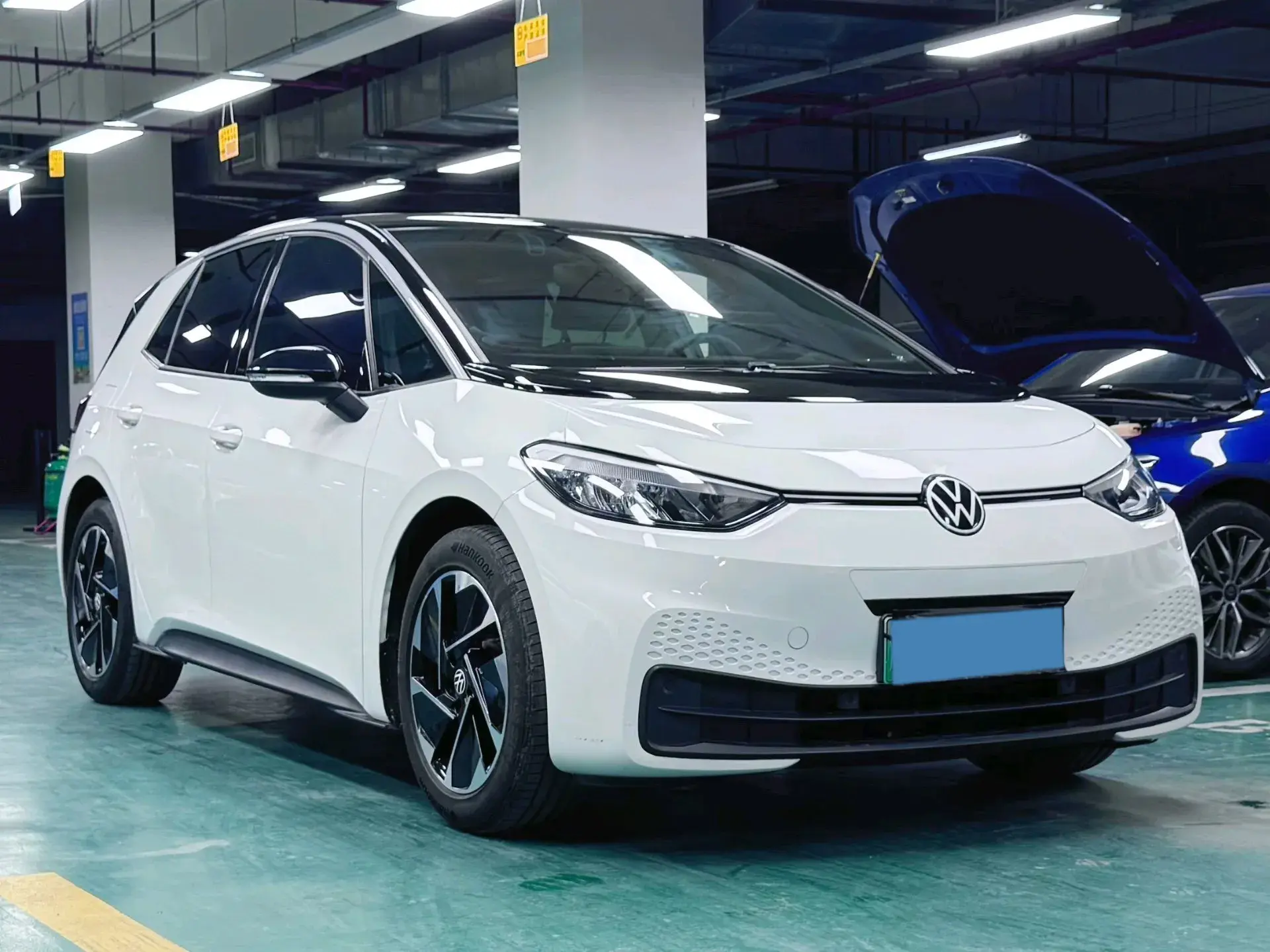 2023 VOLKSWAGEN ID.3 thumbnail 3