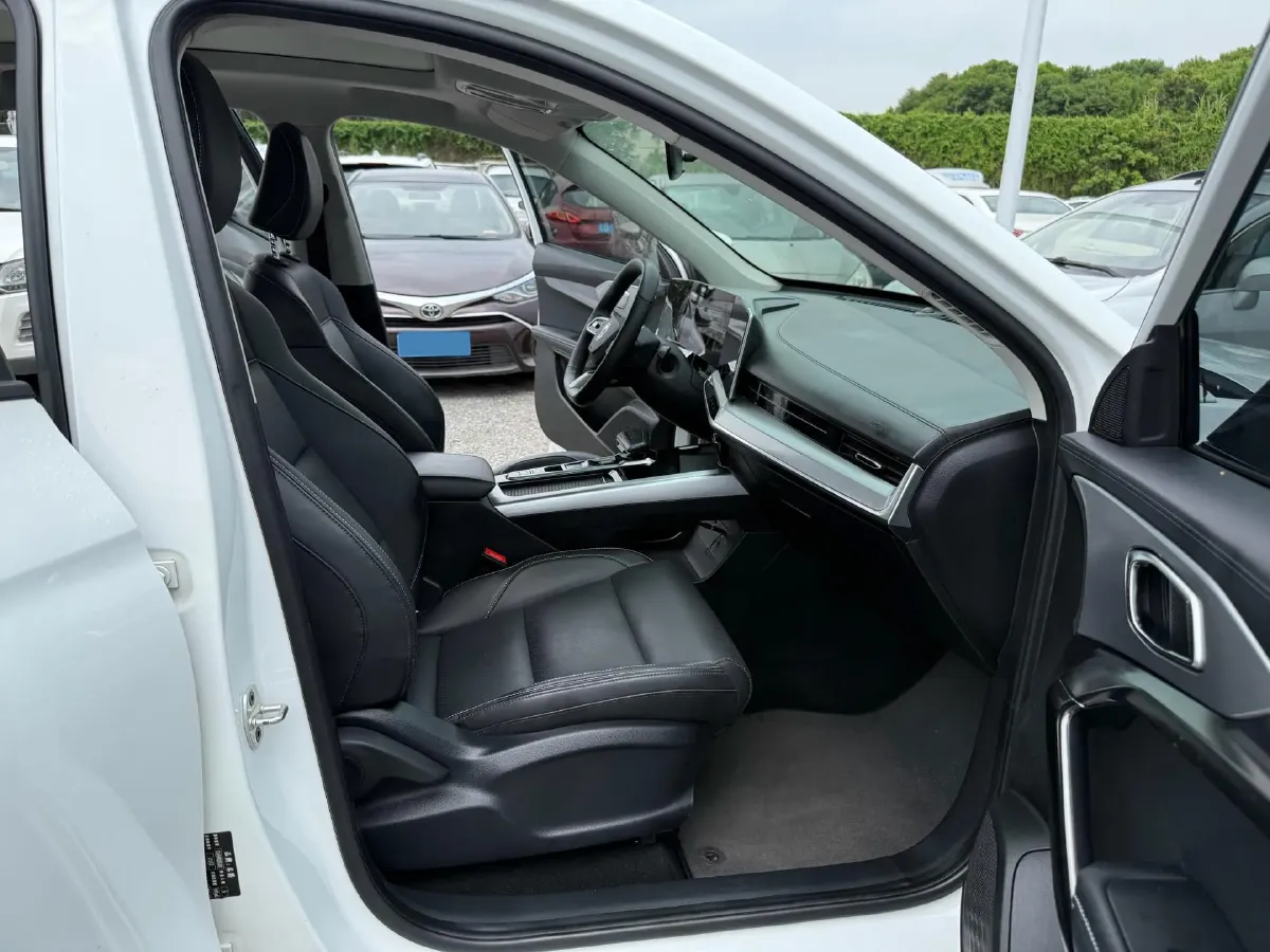 2022 MG ONE 1.5T 181HP L4 CVT,autocango,china used car exporter,china ev exporter,chinese used car exporter,chinese used ev exporter