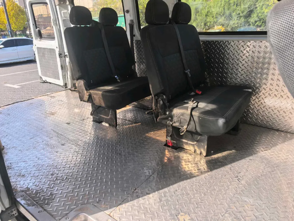 2020 MAXUS XinTu V80 2.5T 136HP L4 6MT,autocango,china used car exporter,china ev exporter,chinese used car exporter,chinese used ev exporter