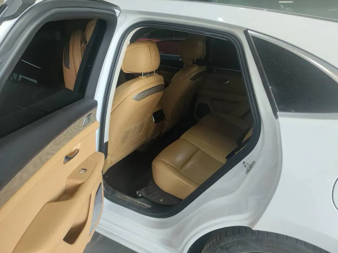 2022 HIMA AITO M5 Range Extended 125HP REEV 40KWH,autocango,china used car exporter,china ev exporter,chinese used car exporter,chinese used ev exporter