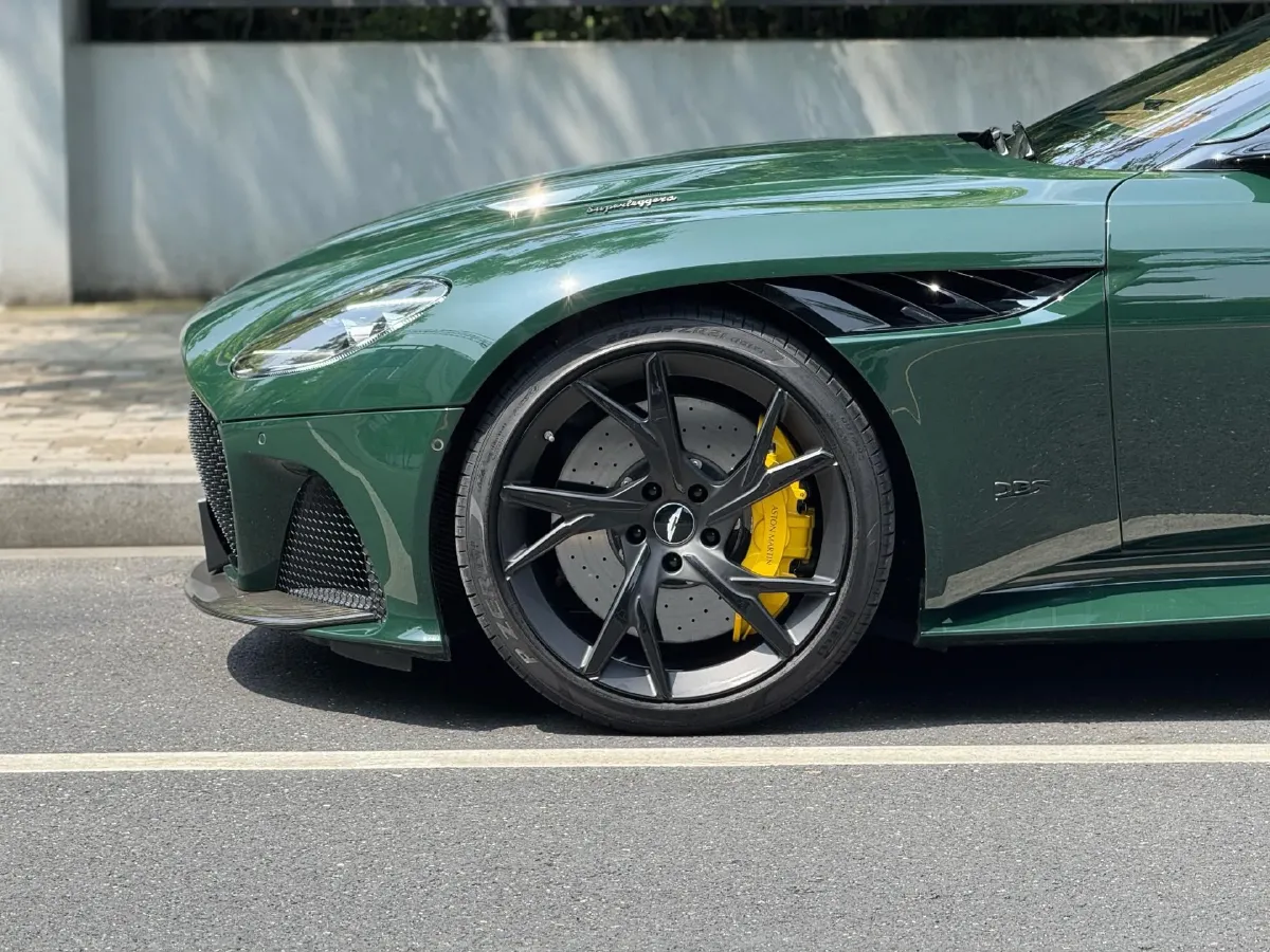 2019 Aston Martin DBS 5.2T 725HP V12 8AT,autocango,china used car exporter,china ev exporter,chinese used car exporter,chinese used ev exporter