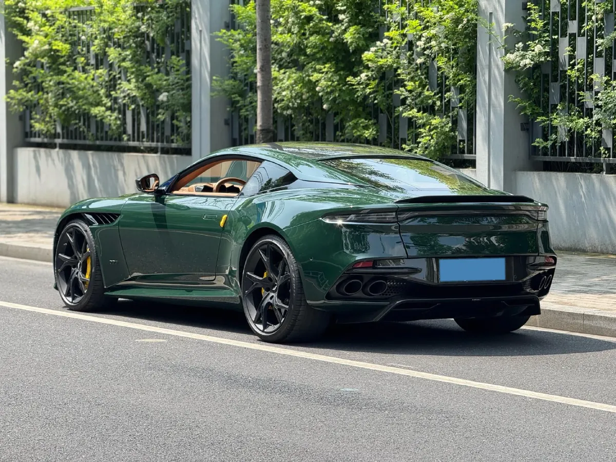 2019 Aston Martin DBS 5.2T 725HP V12 8AT,autocango,china used car exporter,china ev exporter,chinese used car exporter,chinese used ev exporter