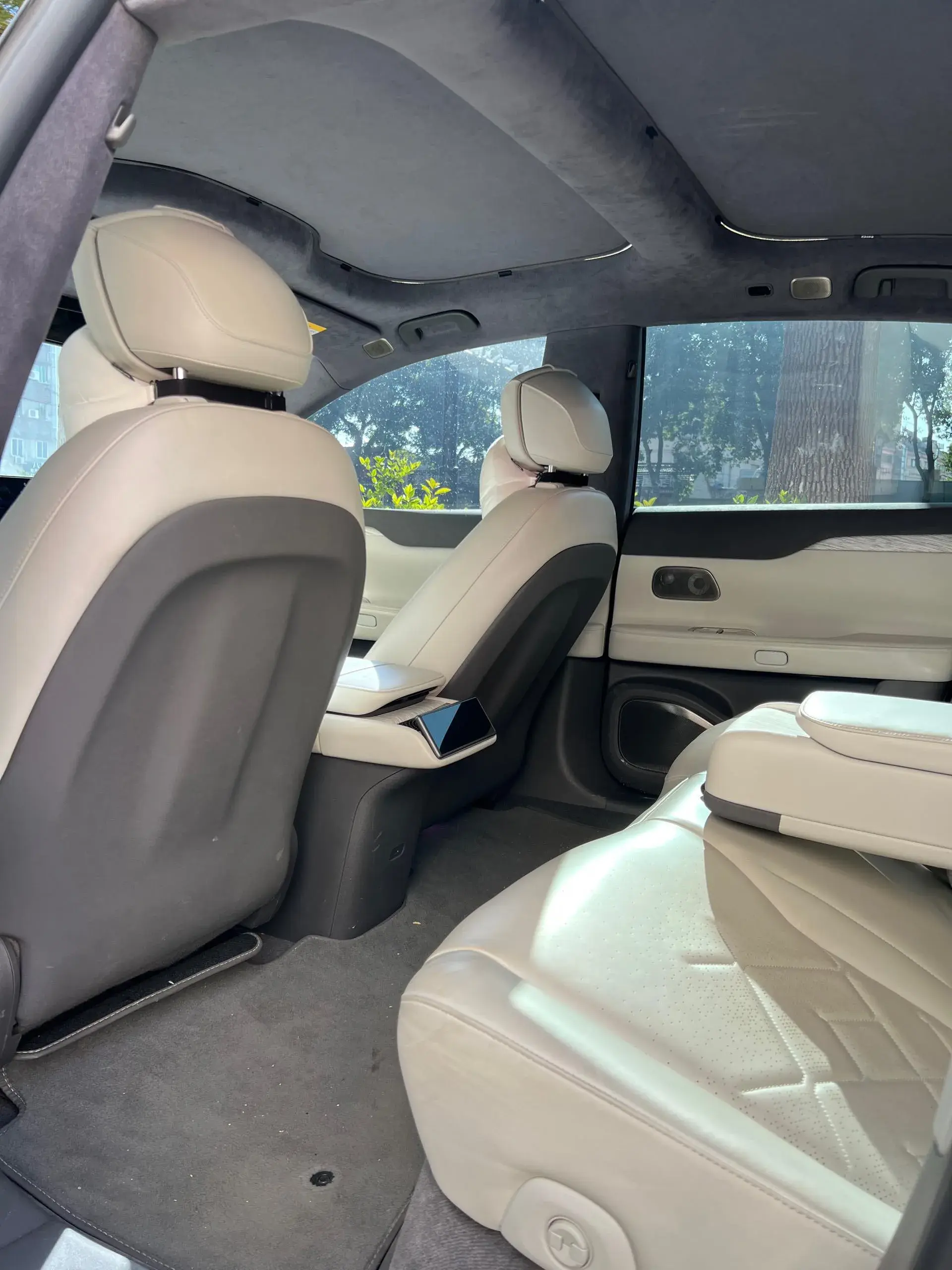 2021 VOLKSWAGEN ID.6 thumbnail 3