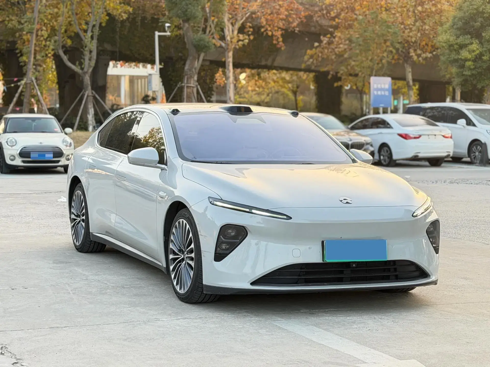 2023 NIO ET7 thumbnail 3