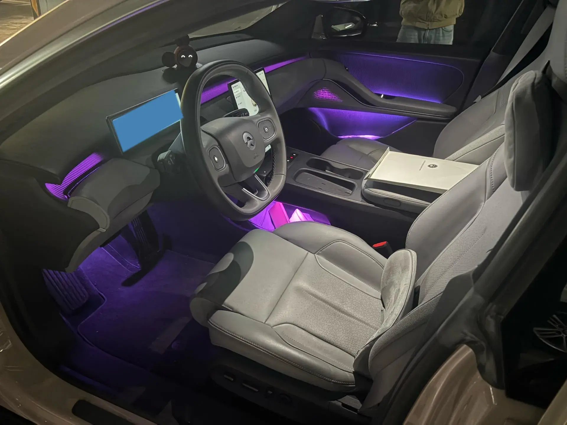 2022 NIO ET5 thumbnail 2