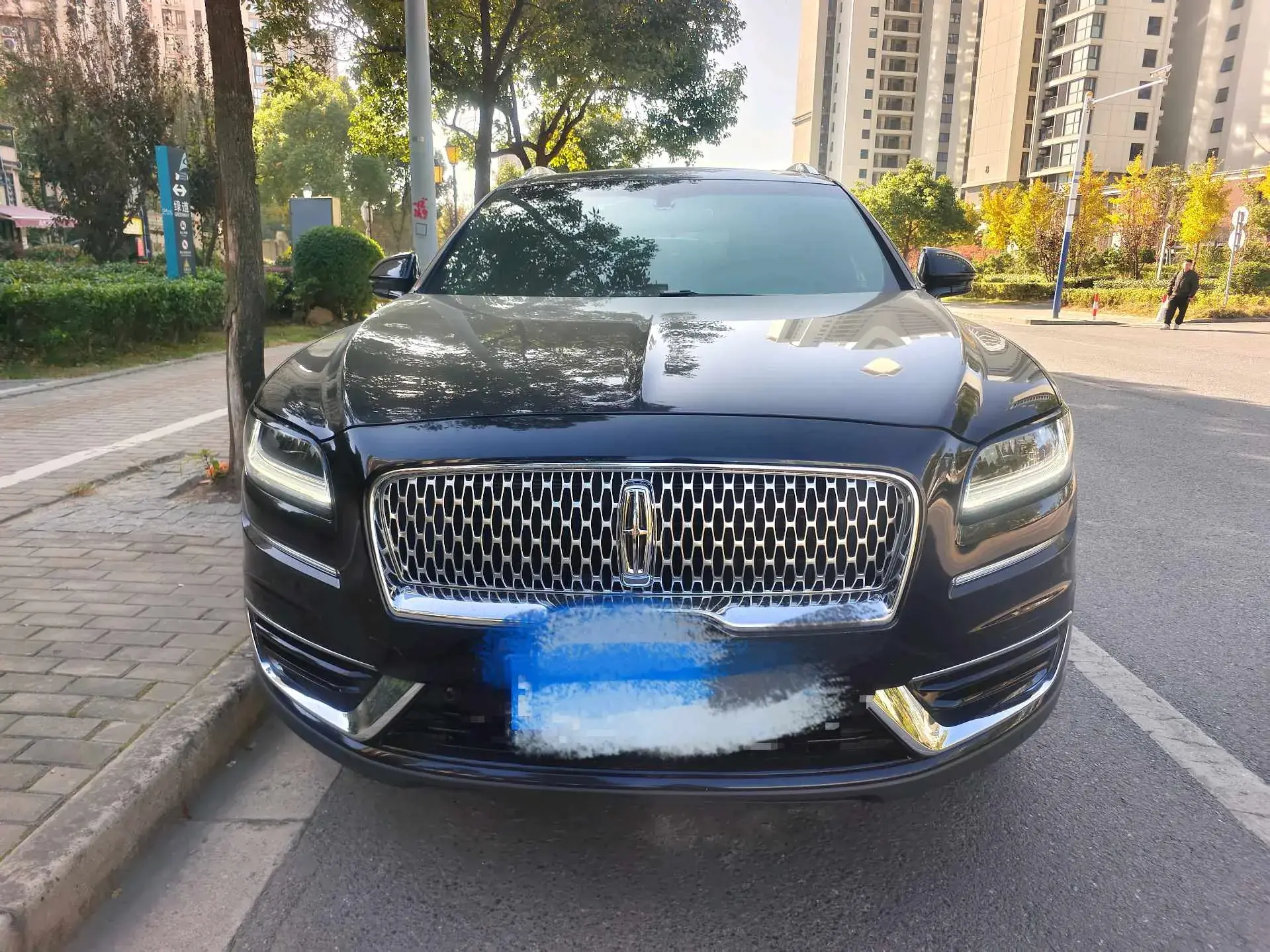 2019 LINCOLN NAUTILUS thumbnail 4