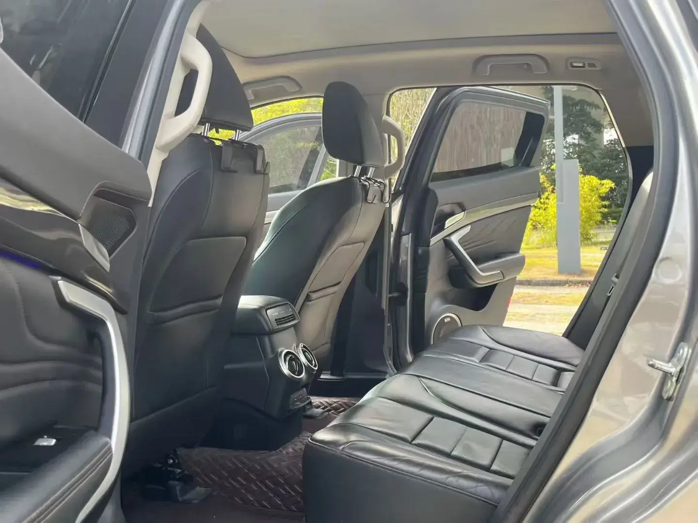 2017 ZOTYE T700 thumbnail 4