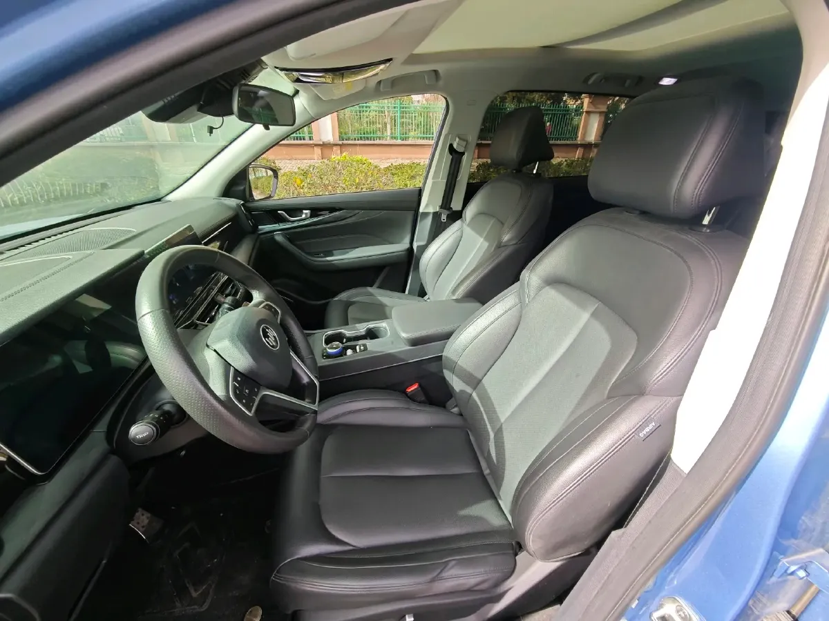 2021 Weltmeister W6 BEV 66.231KWH,autocango,china used car exporter,china ev exporter,chinese used car exporter,chinese used ev exporter