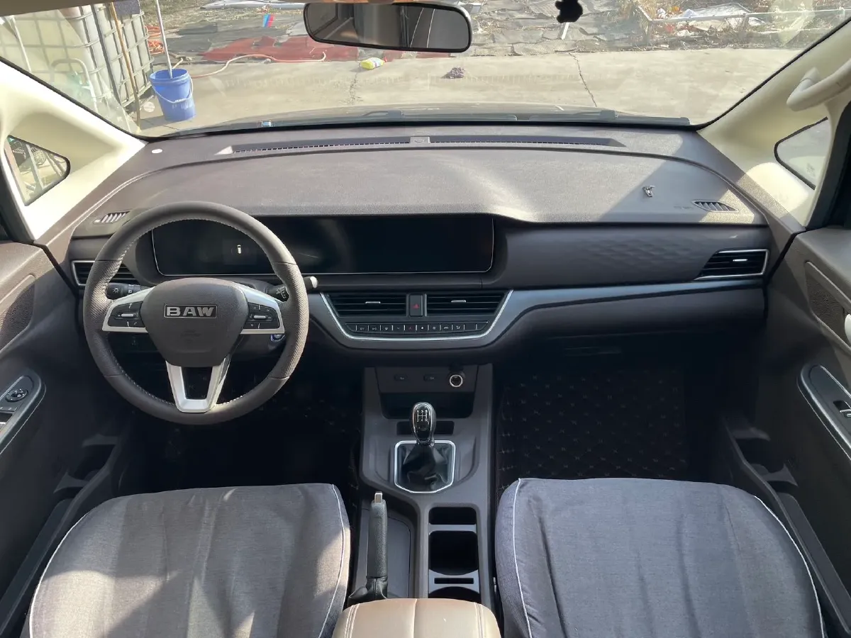 2023 BAW RuiSheng Trump M7 1.6L 124HP L4 5MT,autocango,china used car exporter,china ev exporter,chinese used car exporter,chinese used ev exporter