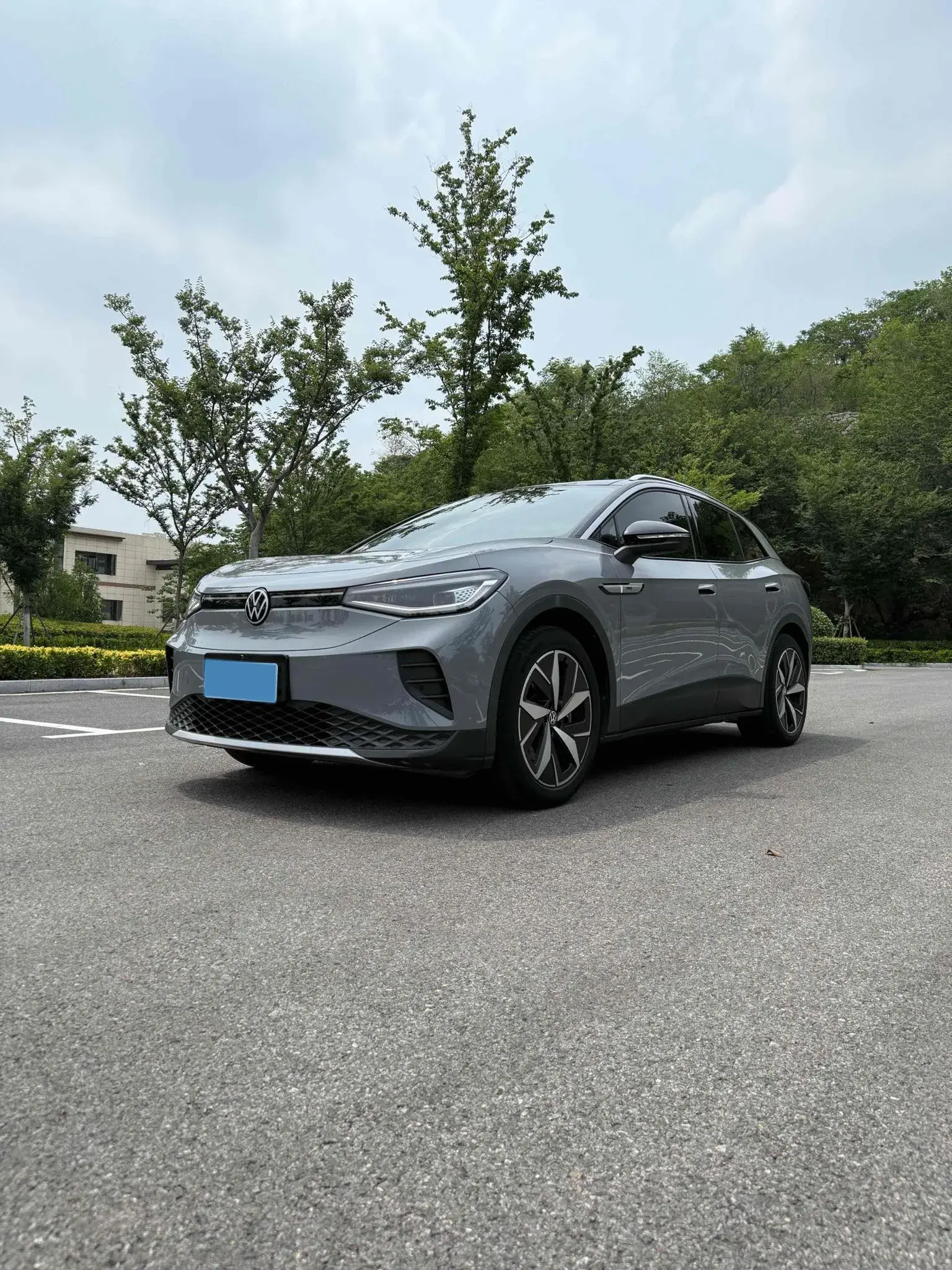 2021 VOLKSWAGEN ID.4 view 1