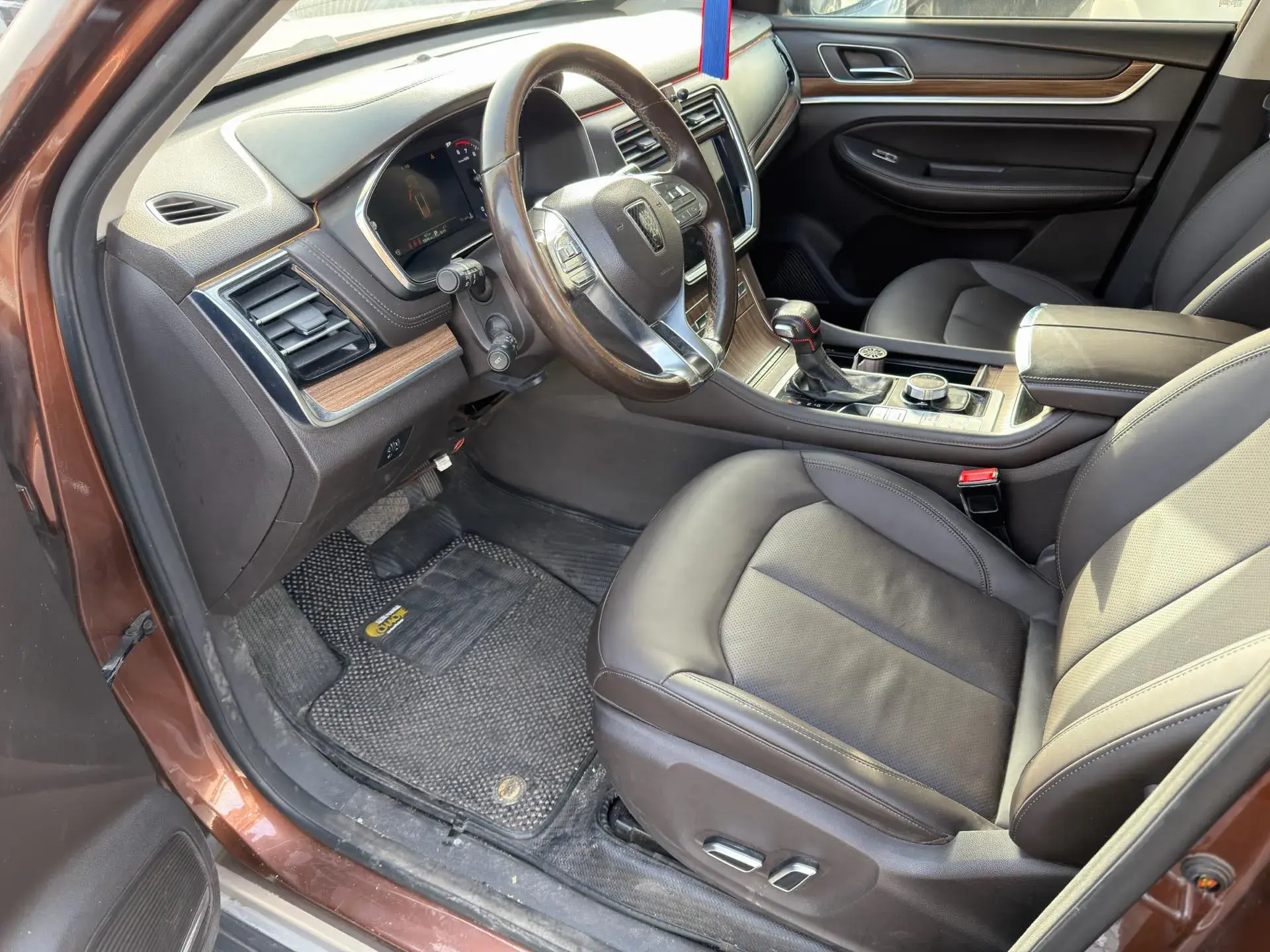 2018 ROEWE RX8 thumbnail 3