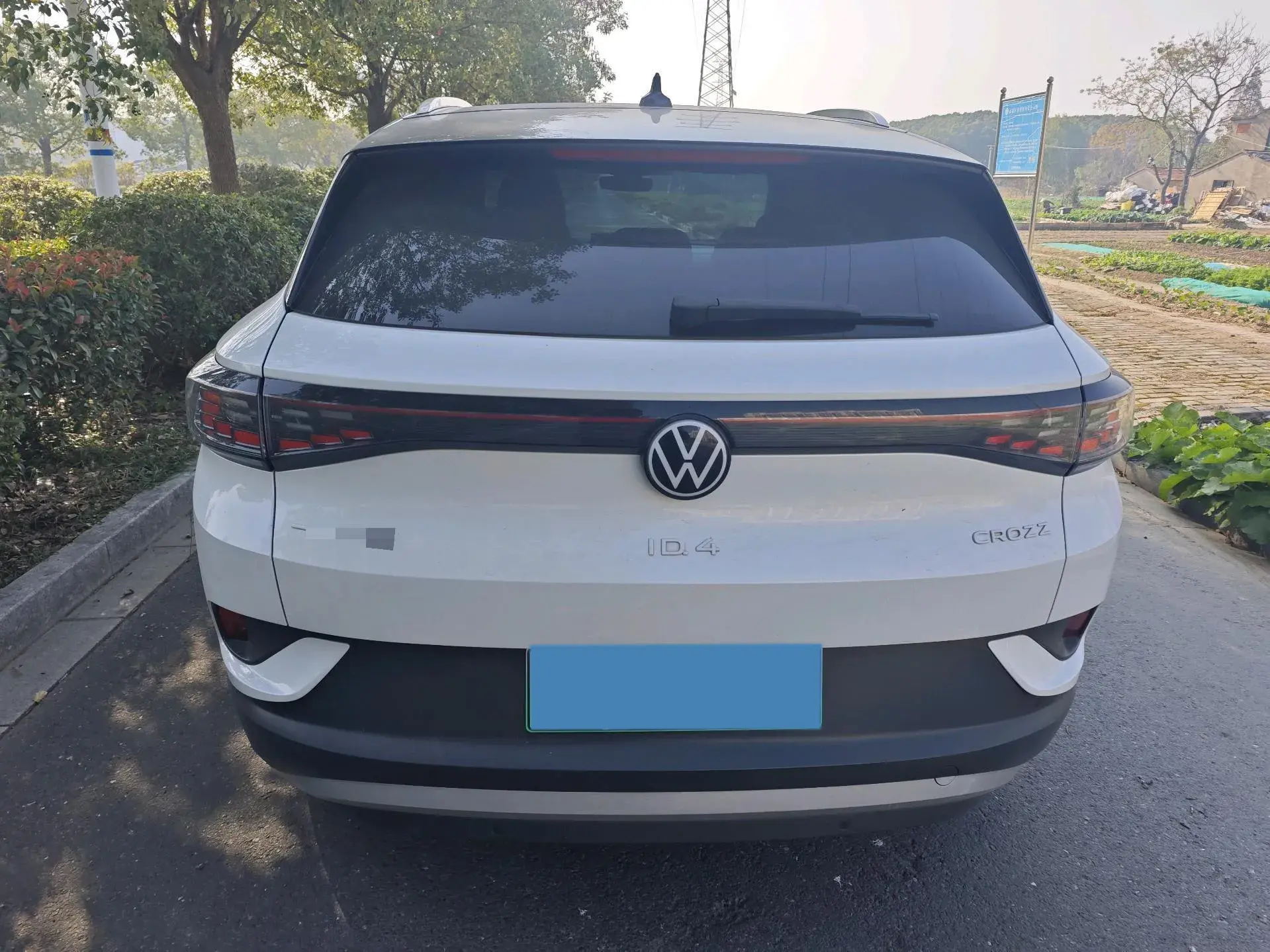 2021 VOLKSWAGEN ID.4 thumbnail 4