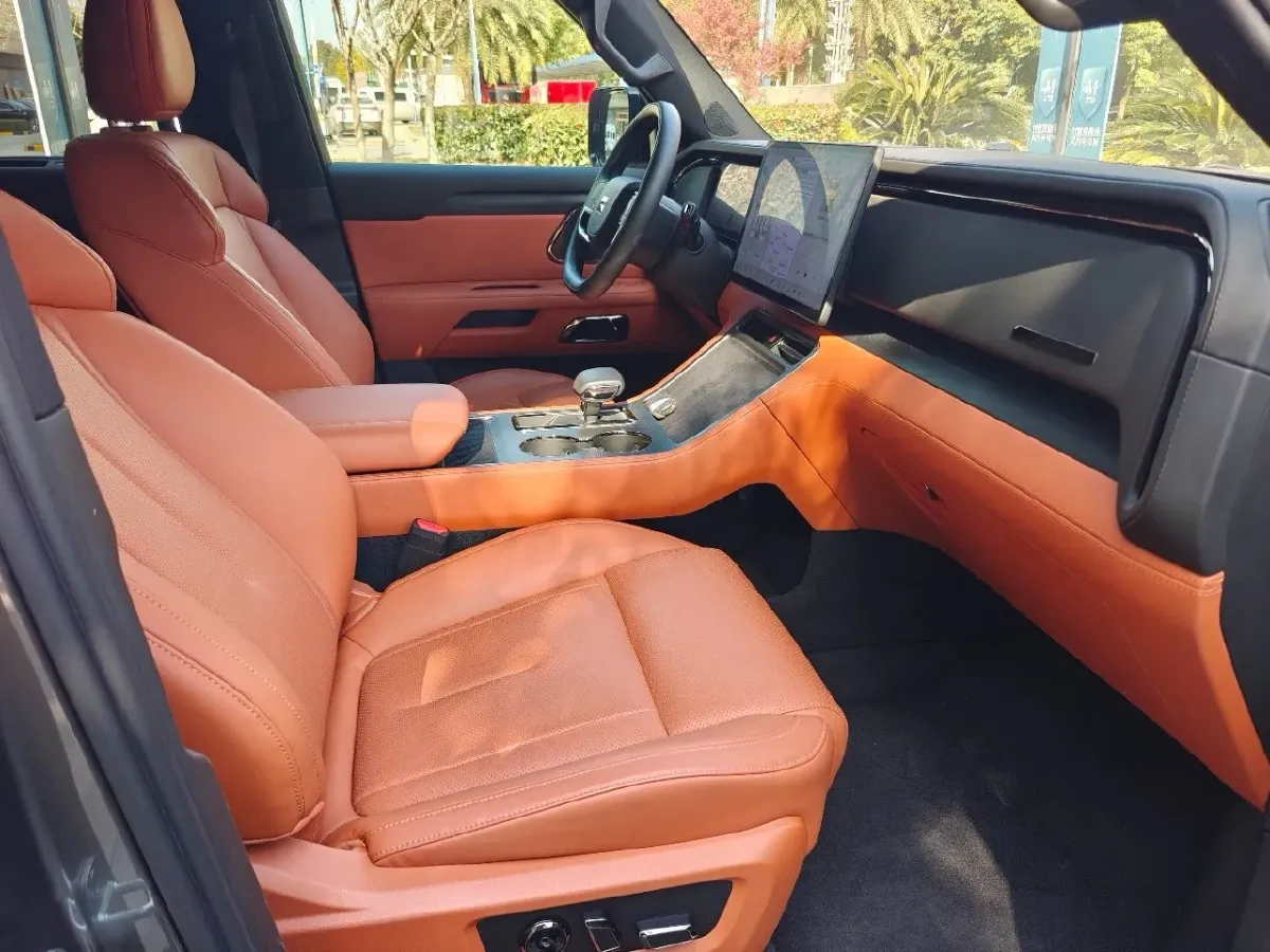 2023 ROX 01 1.5T 152HP L4 REEV 56.01KWH,autocango,china used car exporter,china ev exporter,chinese used car exporter,chinese used ev exporter