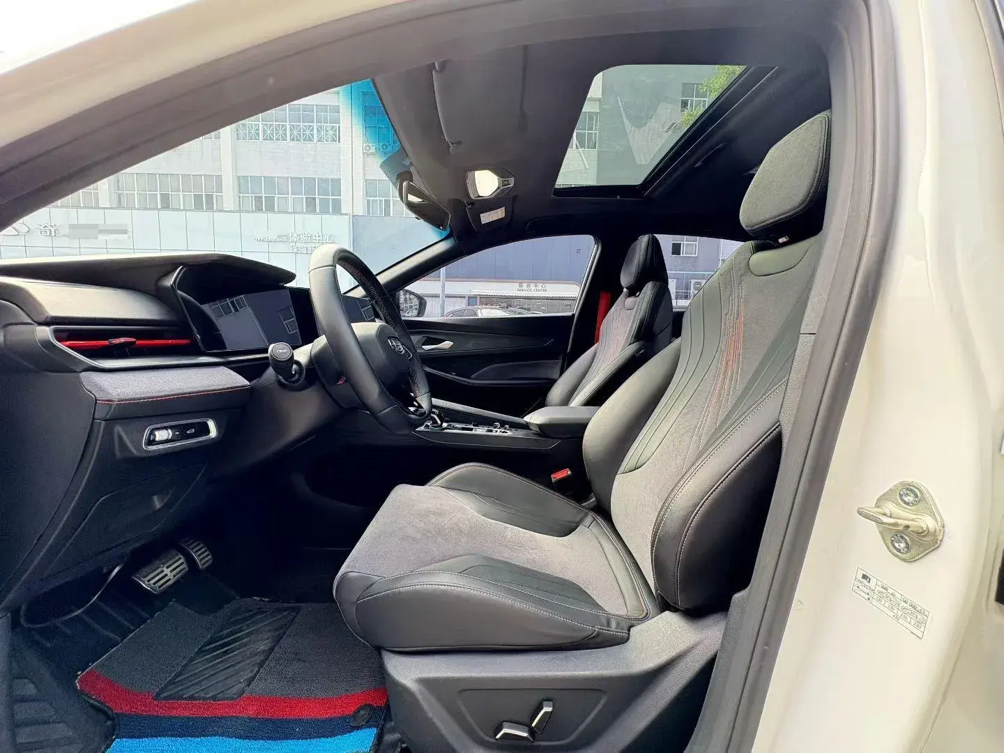 2022 GEELY BINRAY thumbnail 4