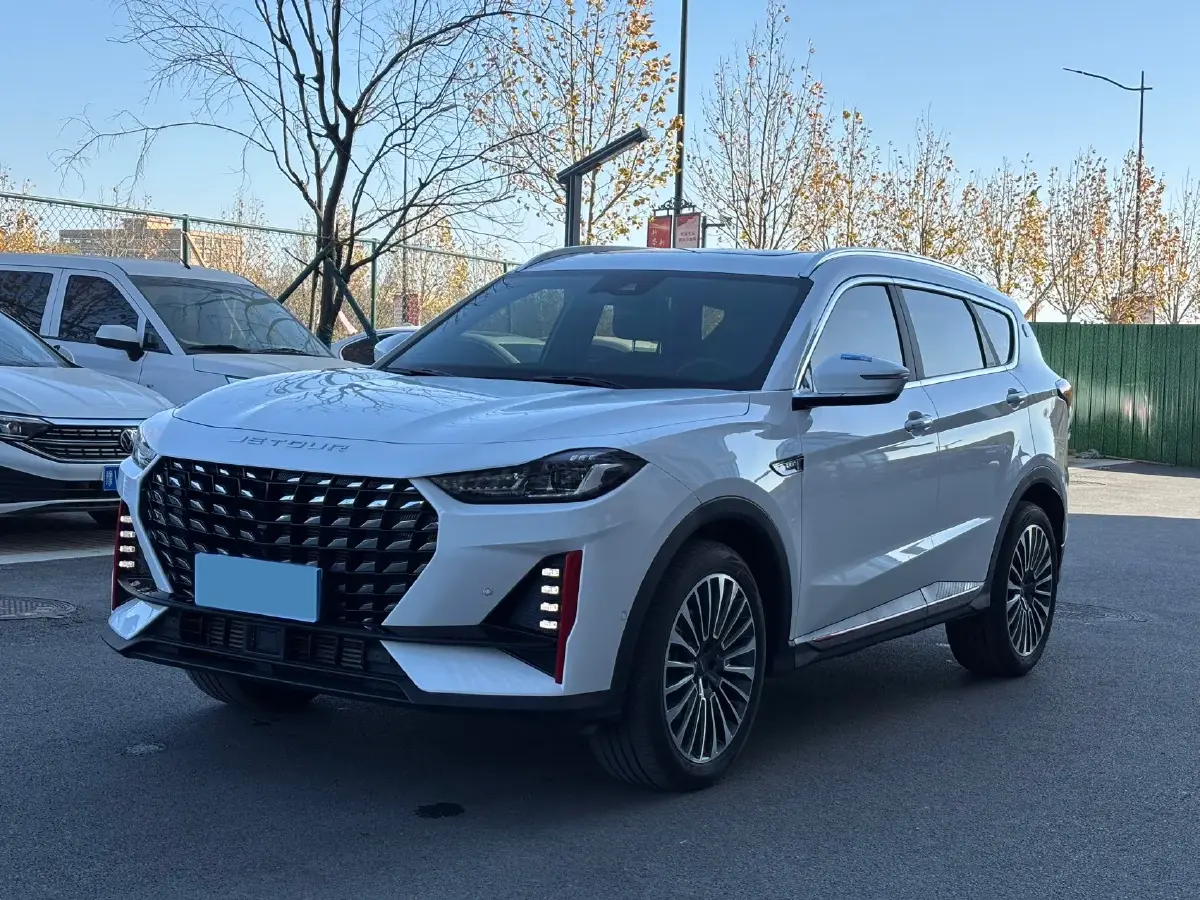 2023 Jetour X70 PRO 1.6T 197HP L4 7DCT