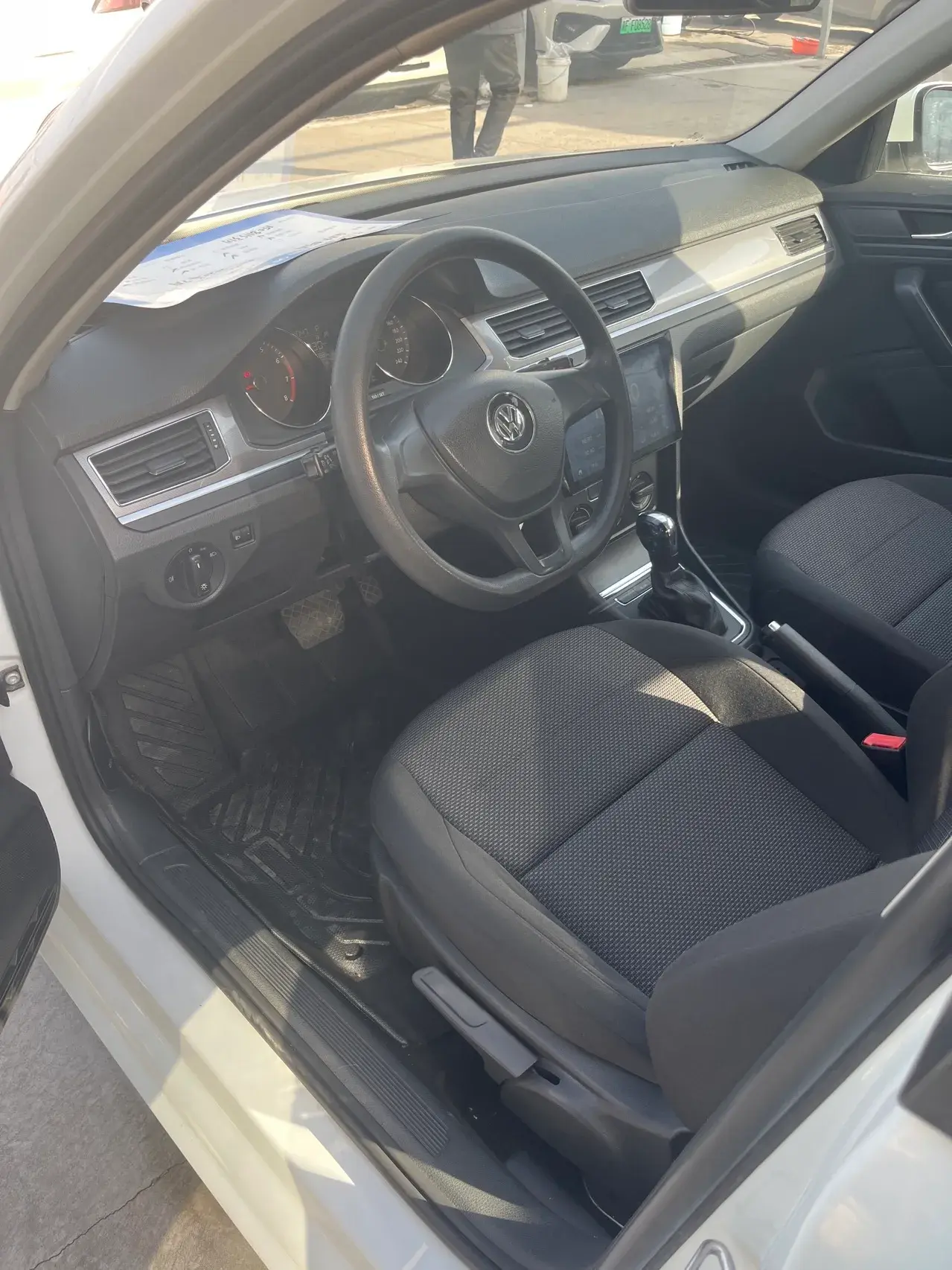 2019 VOLKSWAGEN BORA thumbnail 4