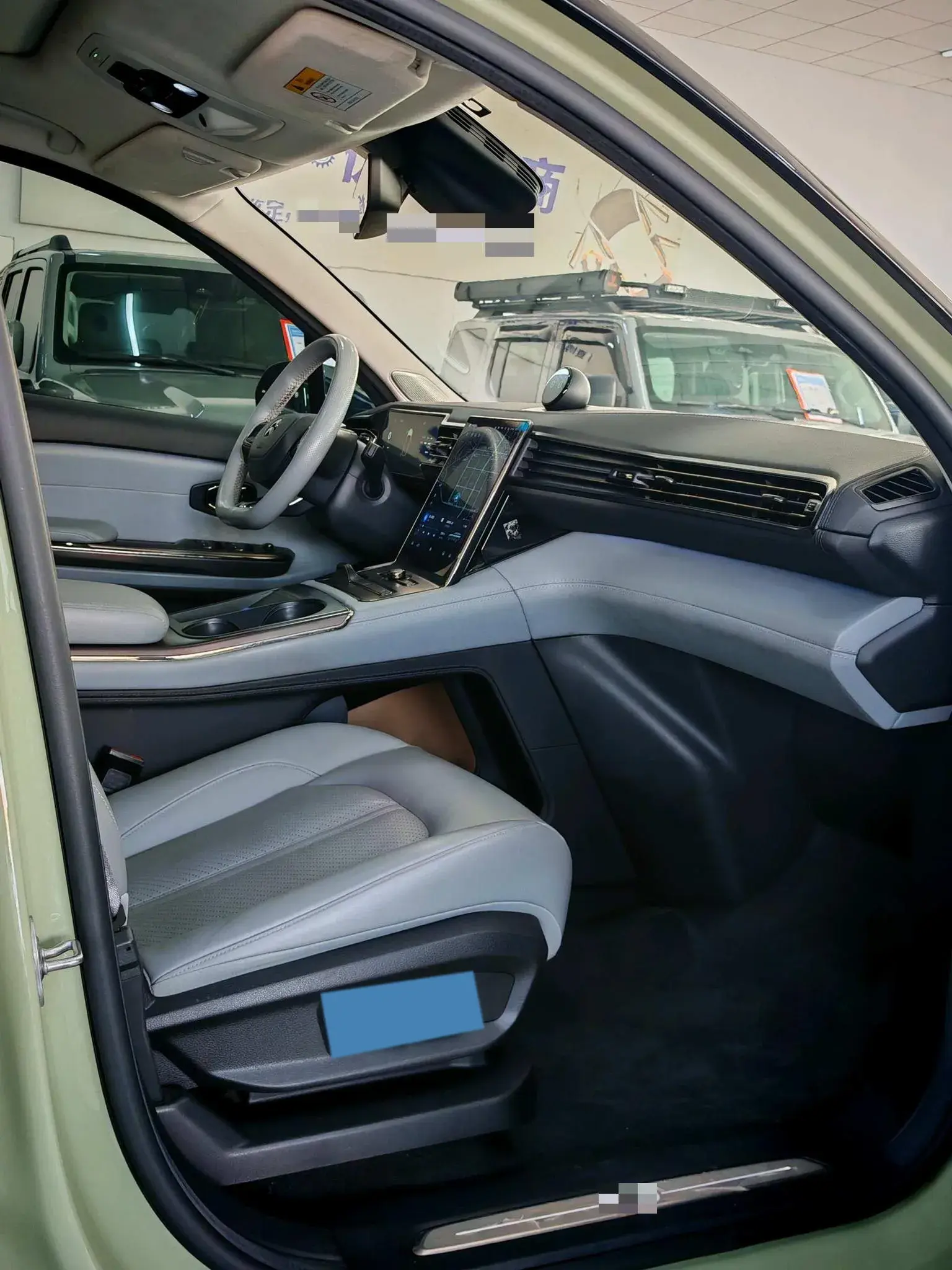 2020 NIO ES6 thumbnail 4