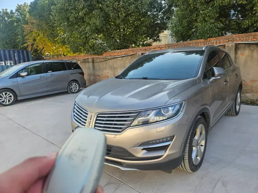 2018 Lincoln MKC 2.0T 203HP L4 6AT