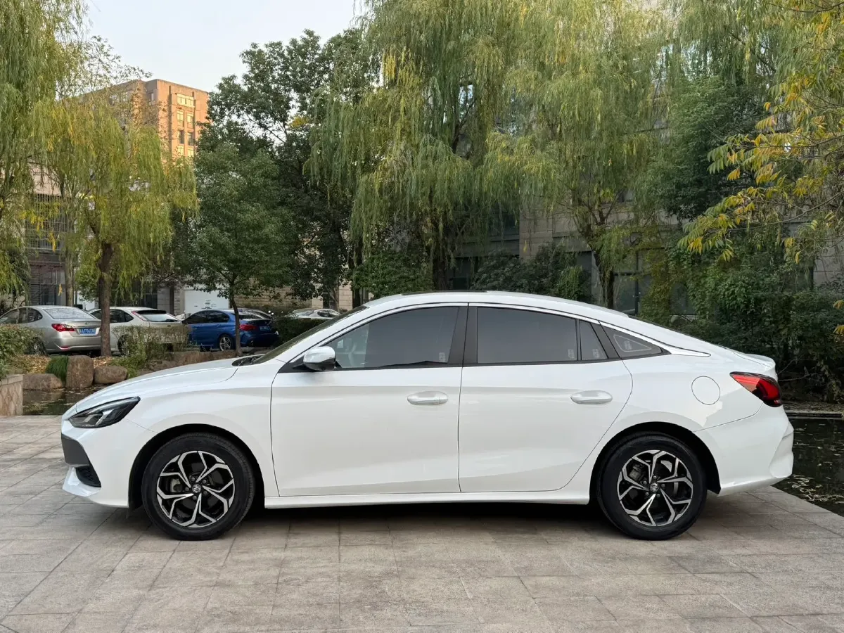 2021 MG 5 1.5L 120HP L4 CVT,autocango,china used car exporter,china ev exporter,chinese used car exporter,chinese used ev exporter
