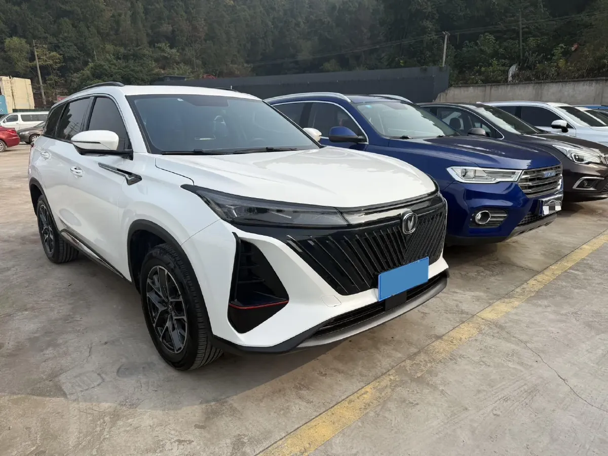 2023 ChangAn CS75 Plus iDD 1.5T 170HP L4 6TCT PHEV 28.39KWH,autocango,china used car exporter,china ev exporter,chinese used car exporter,chinese used ev exporter