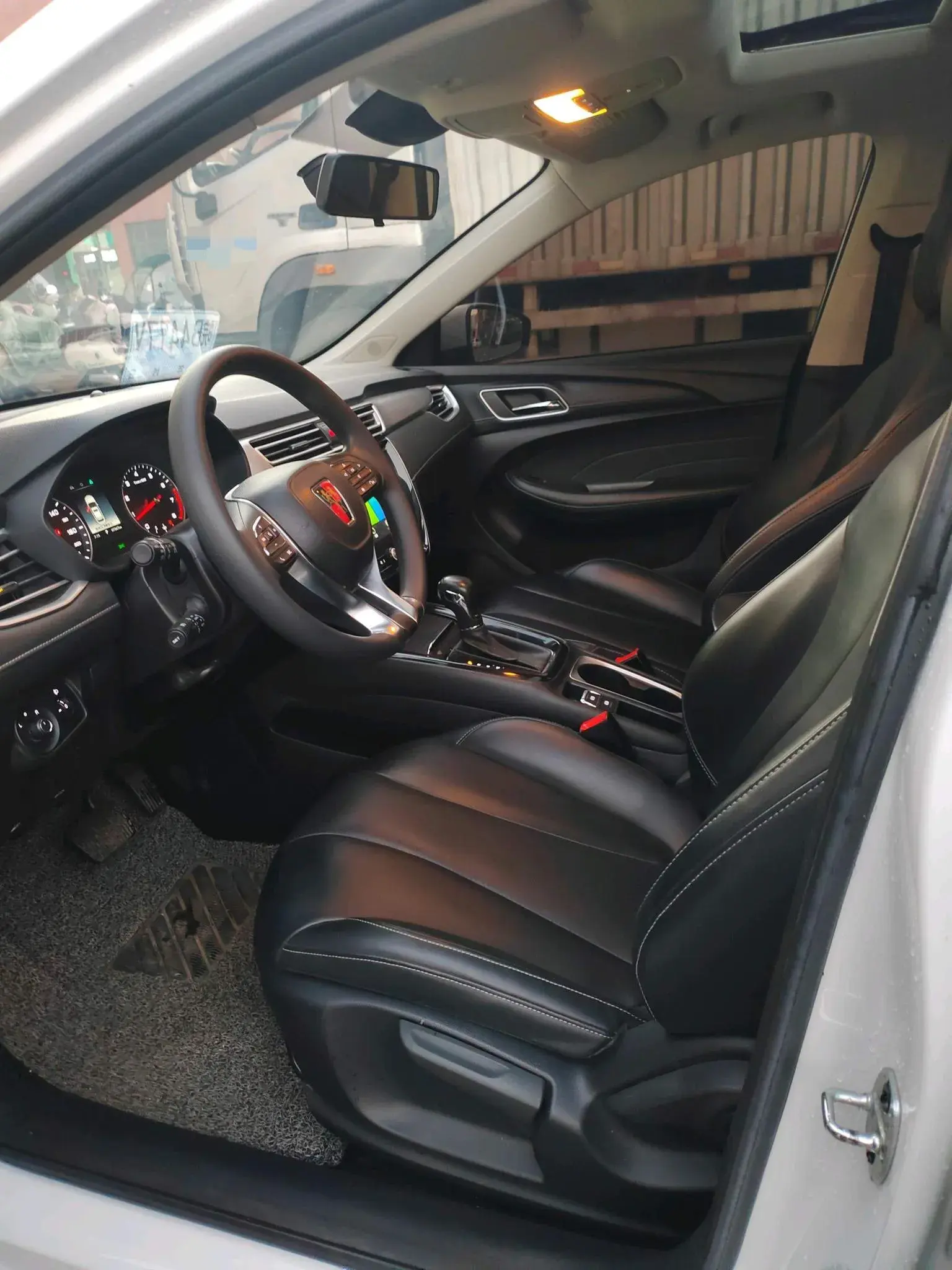 2019 ROEWE I5 thumbnail 4