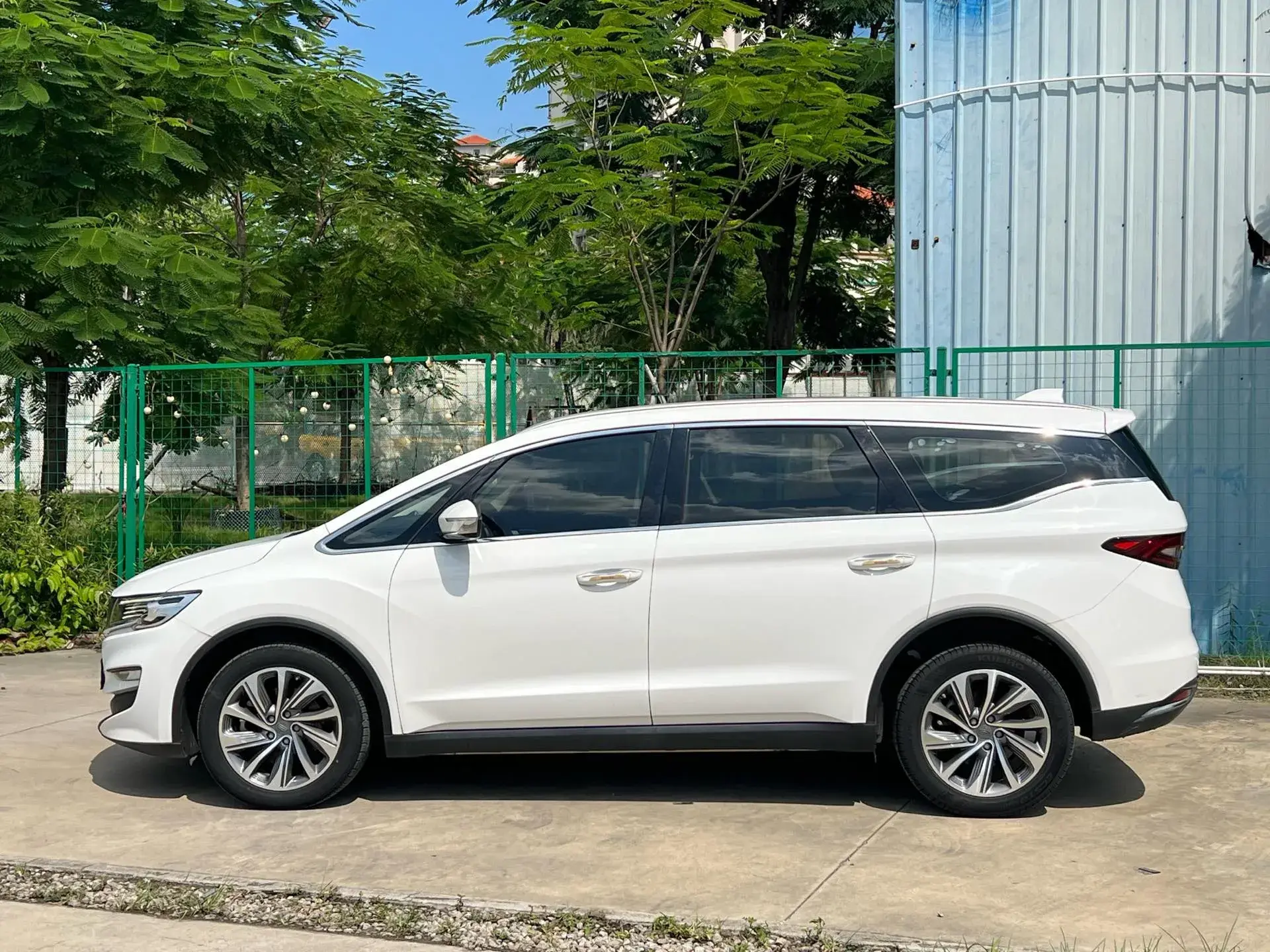 2019 GEELY JIAJI thumbnail 3