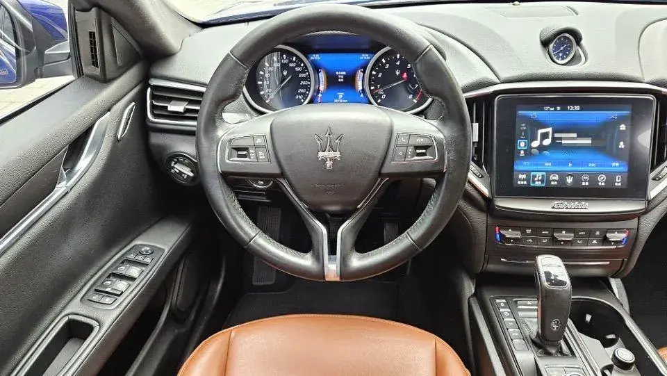 2019 MASERATI GHIBLI thumbnail 3
