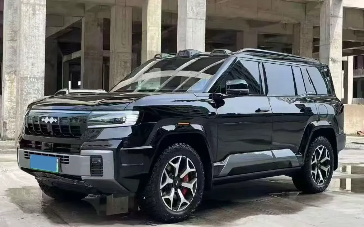 2025 FangChengBao Bao 8 2.0T 245HP L4 E-CVT PHEV 36.8KWH,autocango,china used car exporter,china ev exporter,chinese used car exporter,chinese used ev exporter