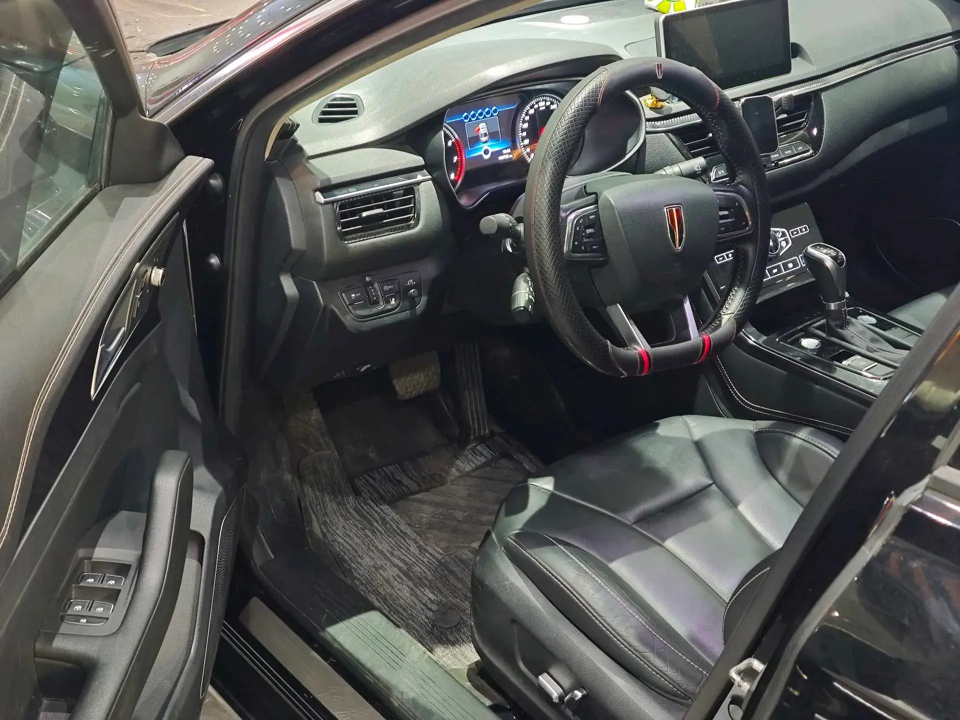 2019 HONGQI H5 thumbnail 2