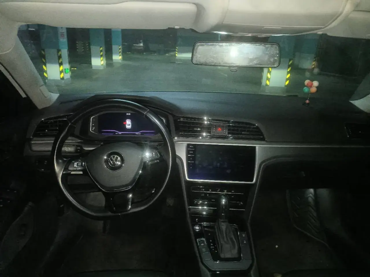 2021 VOLKSWAGEN LAMANDO thumbnail 4