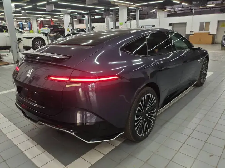 2023 AVATR 12 thumbnail 2