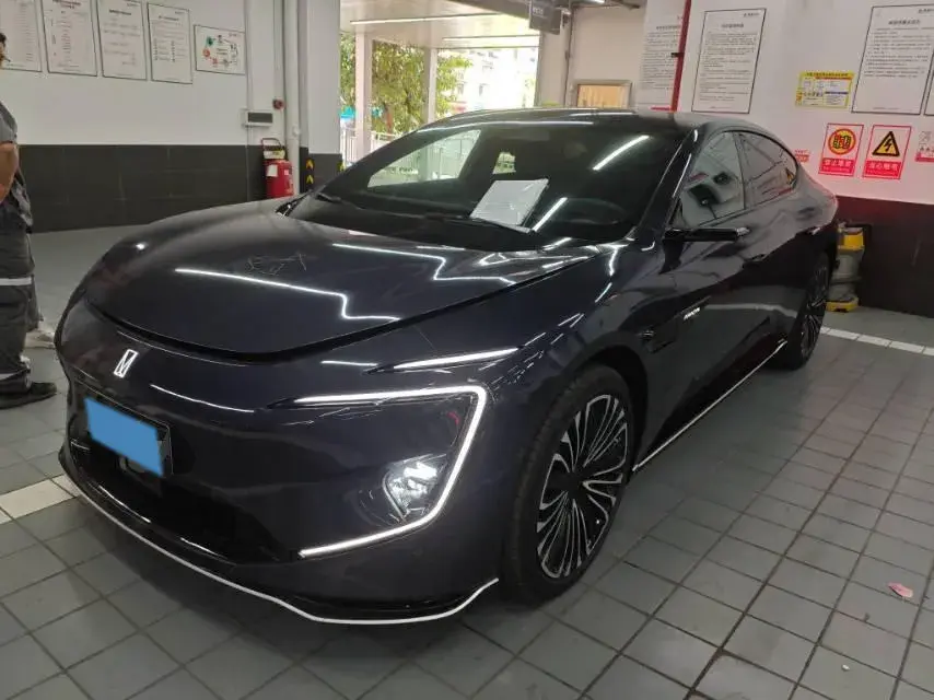 2023 AVATR 12 view 1