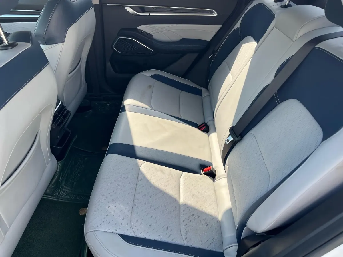 2022 Geely Emgrand L 1.4T 141HP L4 CVT,autocango,china used car exporter,china ev exporter,chinese used car exporter,chinese used ev exporter