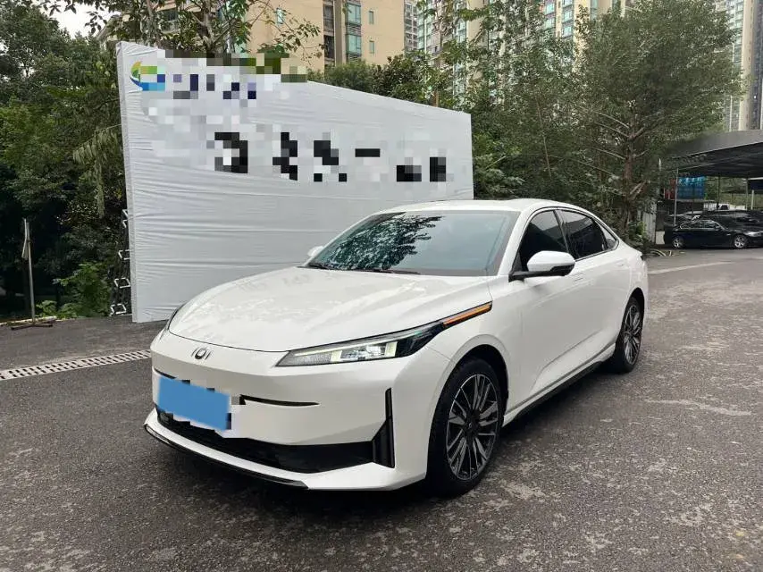 2024 ChangAn QiYuan A05 1.5L 110HP L4 E-CVT PHEV 18.99KWH