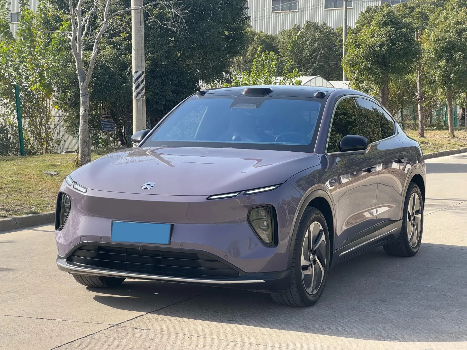 2024 NIO ES6 view 1