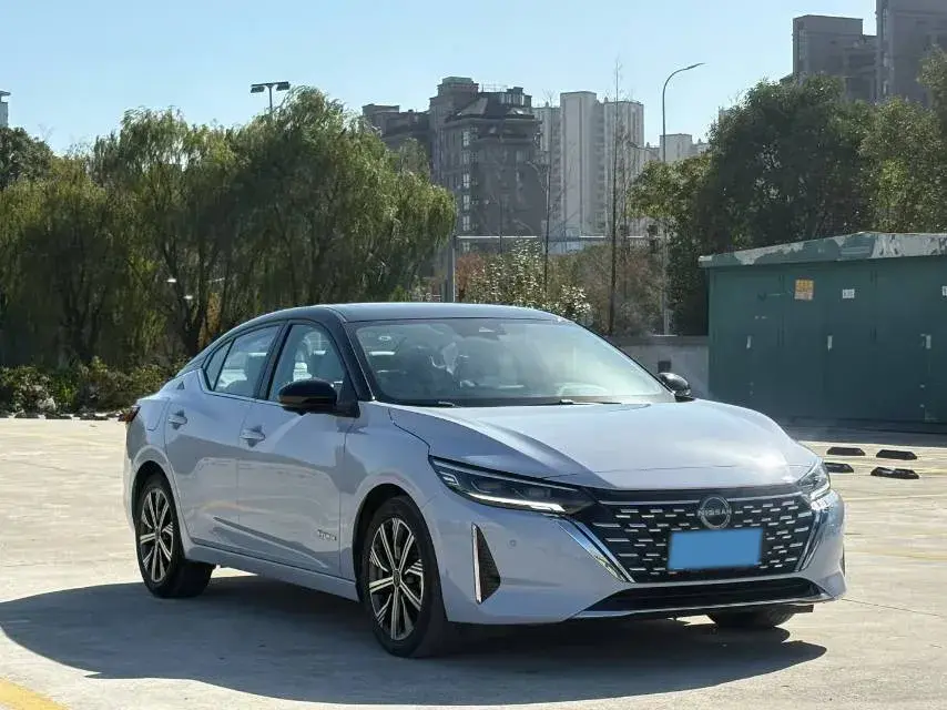 2023 NISSAN SYLPHY thumbnail 3