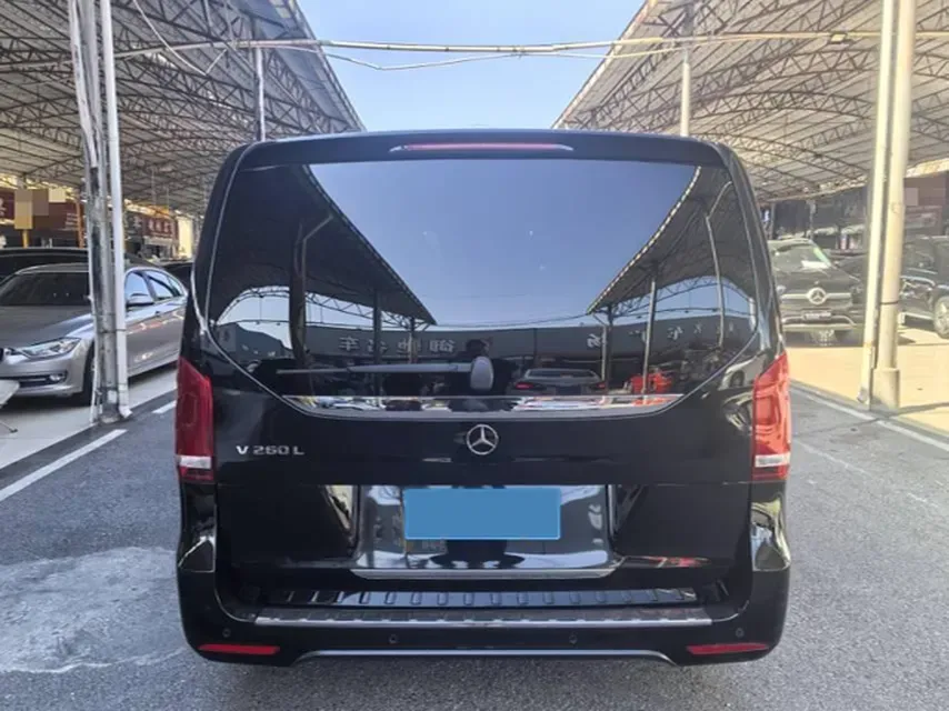 2020 Mercedes-Benz V Class 2.0T 211HP L4 9AT,autocango,china used car exporter,china ev exporter,chinese used car exporter,chinese used ev exporter