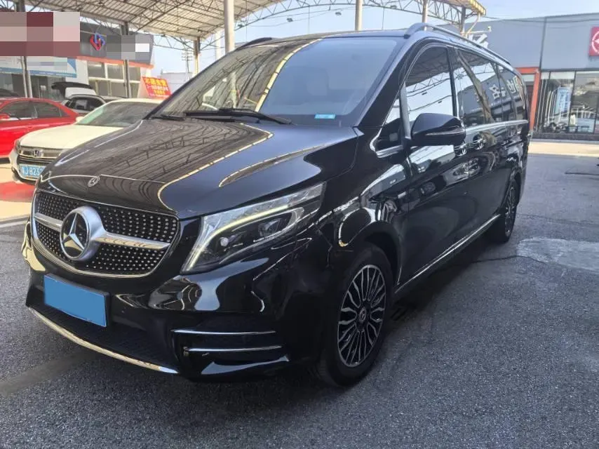 2020 Mercedes-Benz V Class 2.0T 211HP L4 9AT,autocango,china used car exporter,china ev exporter,chinese used car exporter,chinese used ev exporter