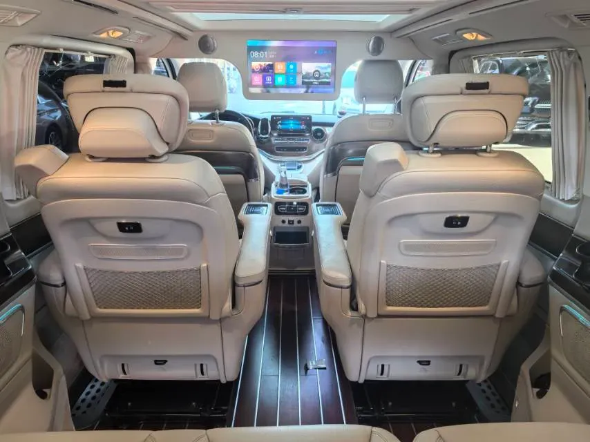 2020 Mercedes-Benz V Class 2.0T 211HP L4 9AT,autocango,china used car exporter,china ev exporter,chinese used car exporter,chinese used ev exporter