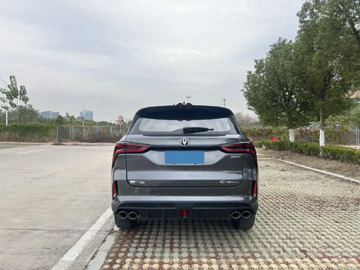 2022 ChangAn CS75 Plus 2.0T 233HP L4 8AT,autocango,china used car exporter,china ev exporter,chinese used car exporter,chinese used ev exporter