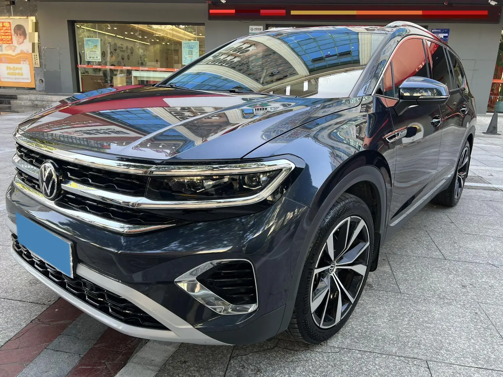 2021 VOLKSWAGEN TALAGON view 1