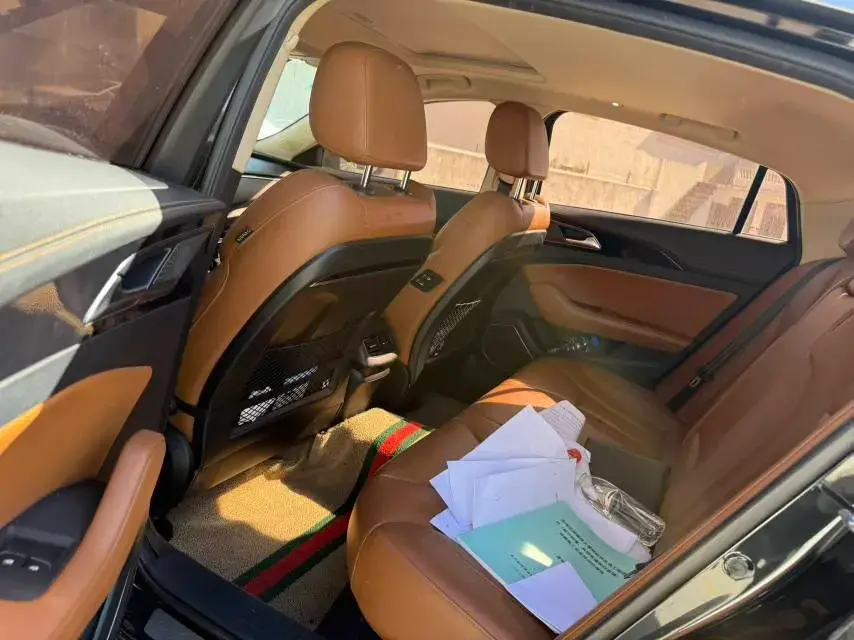 2018 HONGQI H5 thumbnail 4