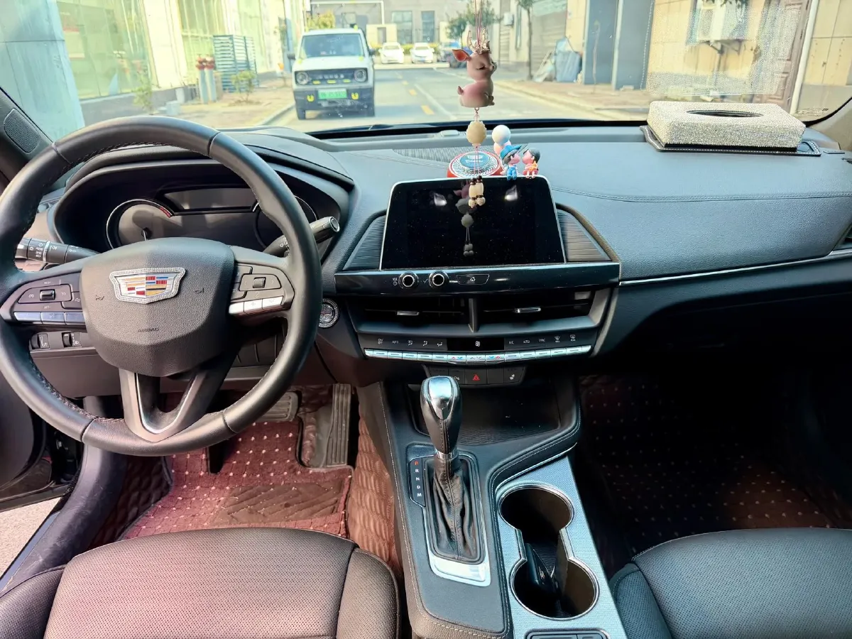 2022 Cadillac CT4 2.0T 237HP L4 8AT,autocango,china used car exporter,china ev exporter,chinese used car exporter,chinese used ev exporter