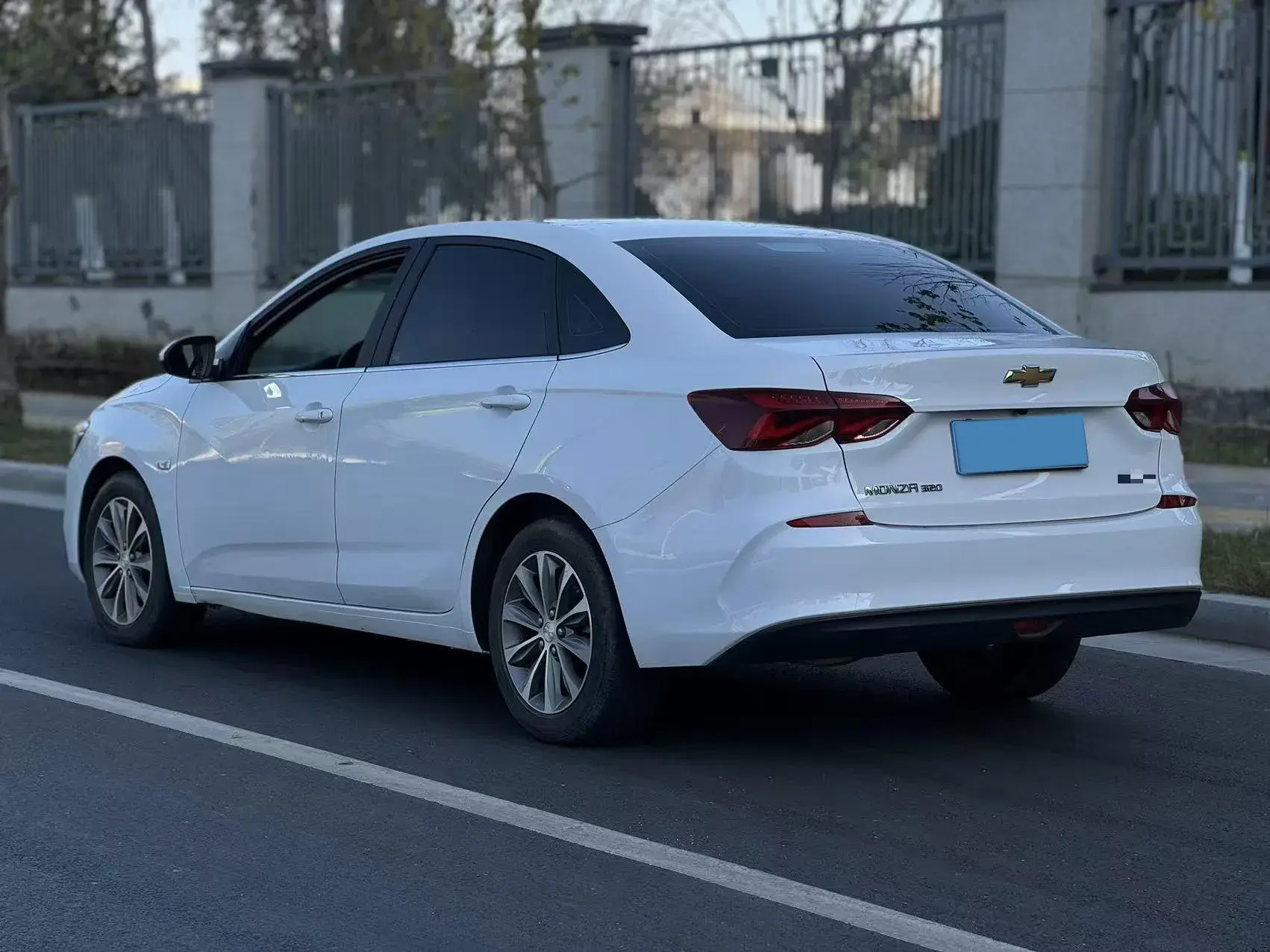 2021 CHEVROLET MONZA thumbnail 4