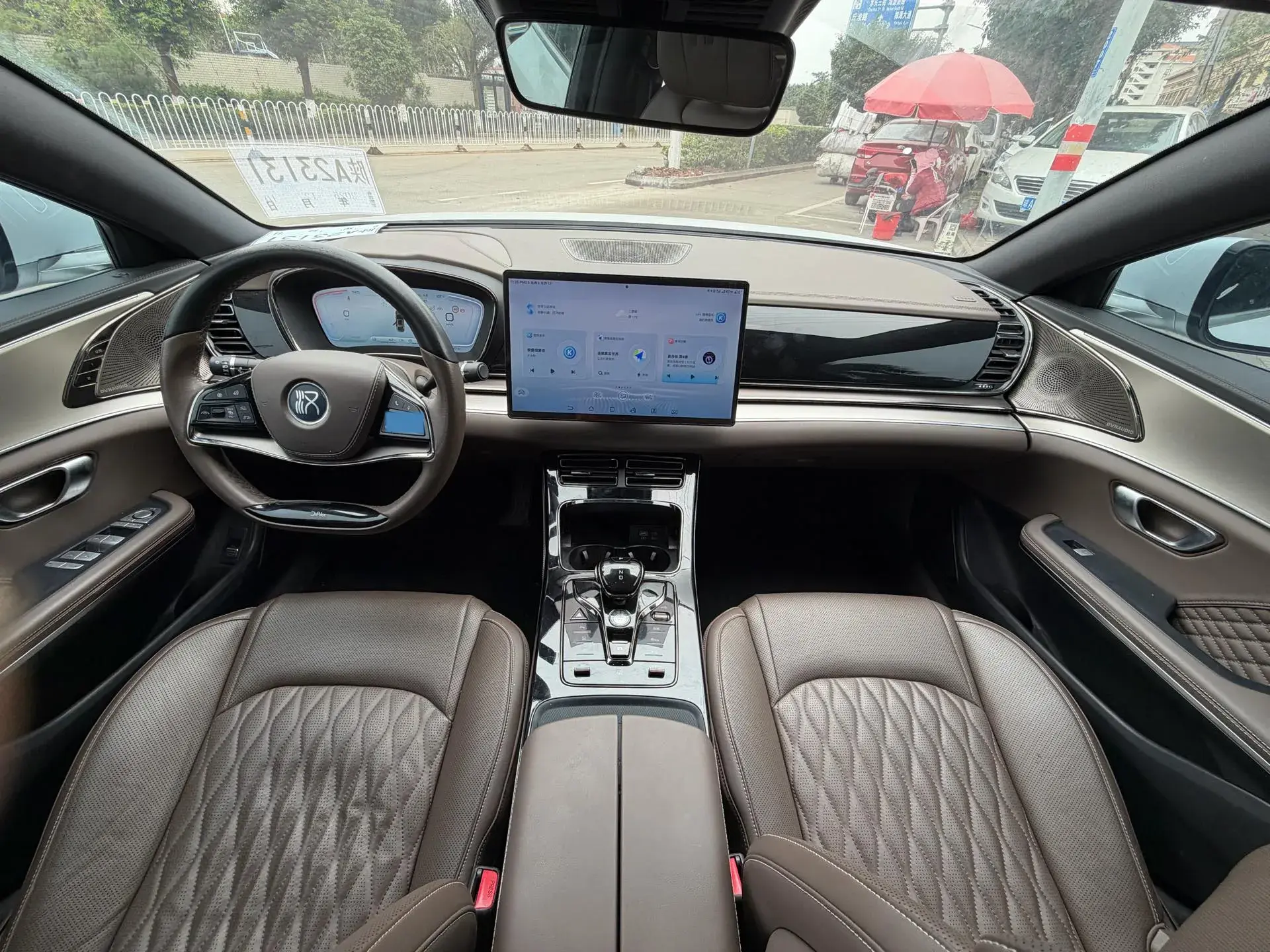 2022 BYD HAN thumbnail 4