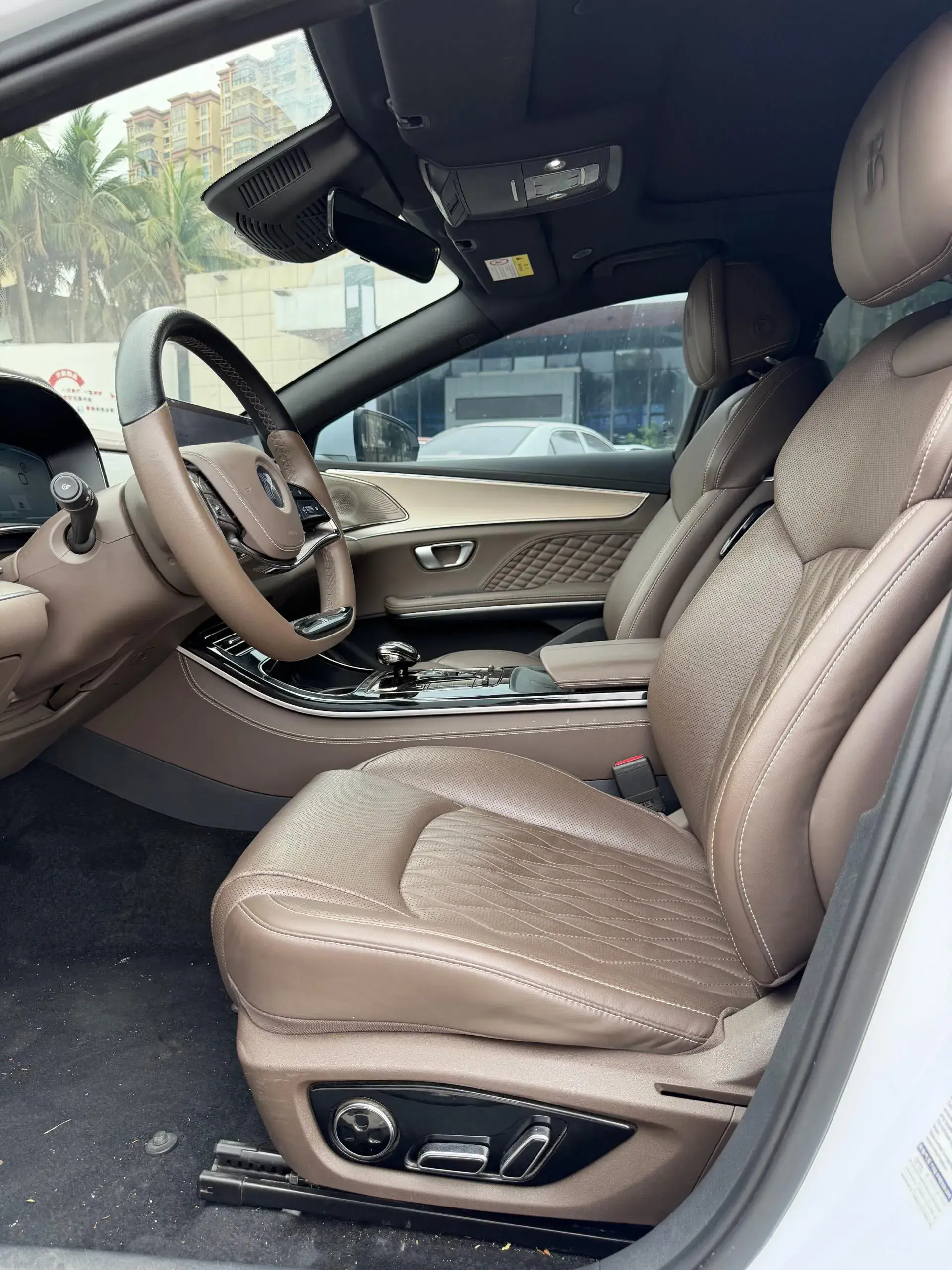 2022 BYD HAN thumbnail 3