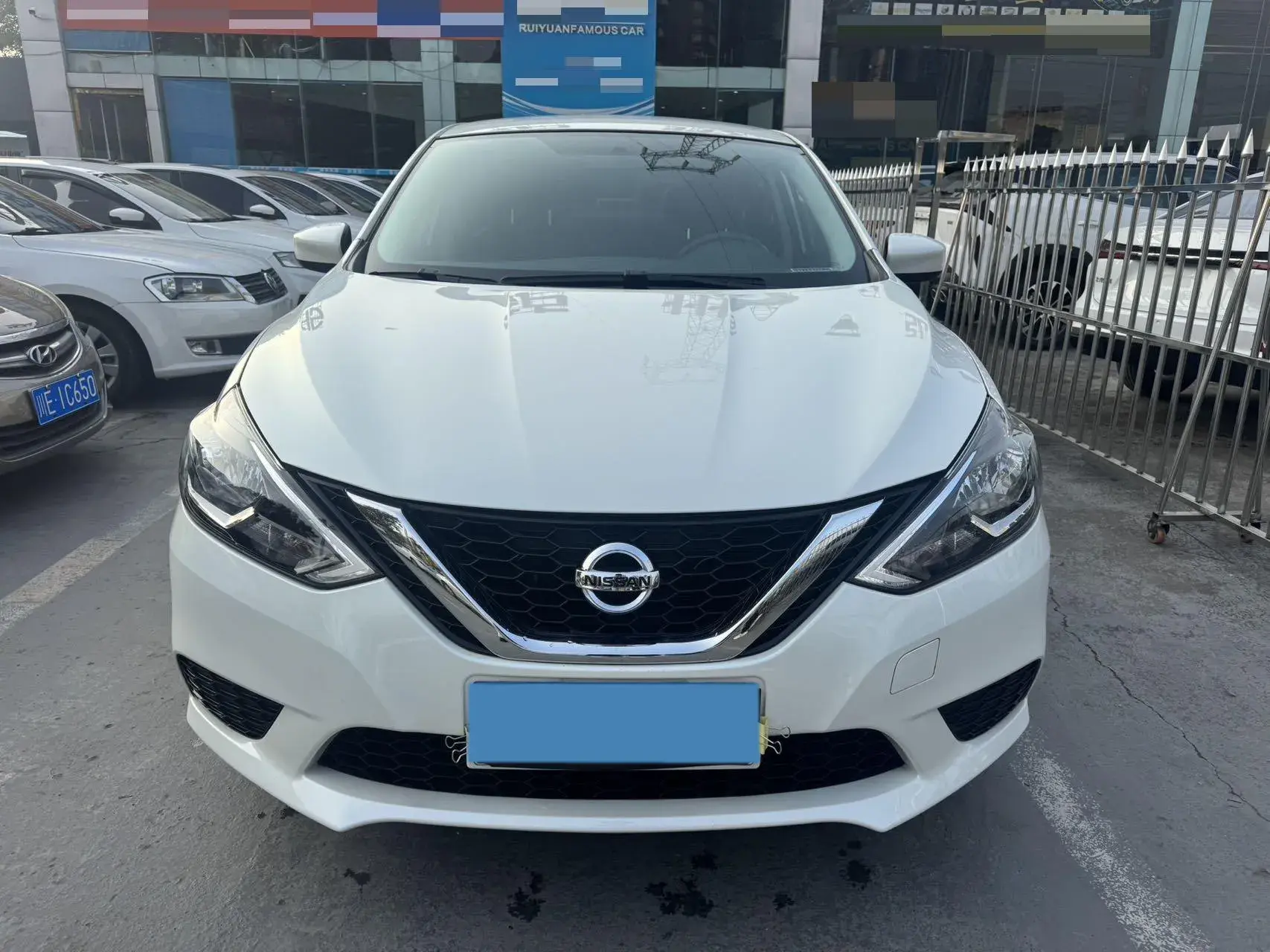 2024 NISSAN SYLPHY thumbnail 3