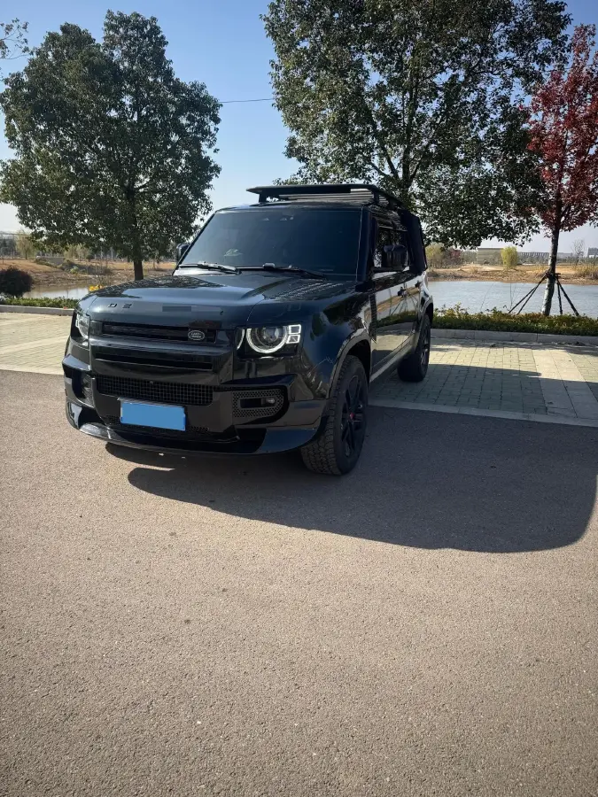 2022 Land Rover Defender 3.0T 400HP L6 8AT