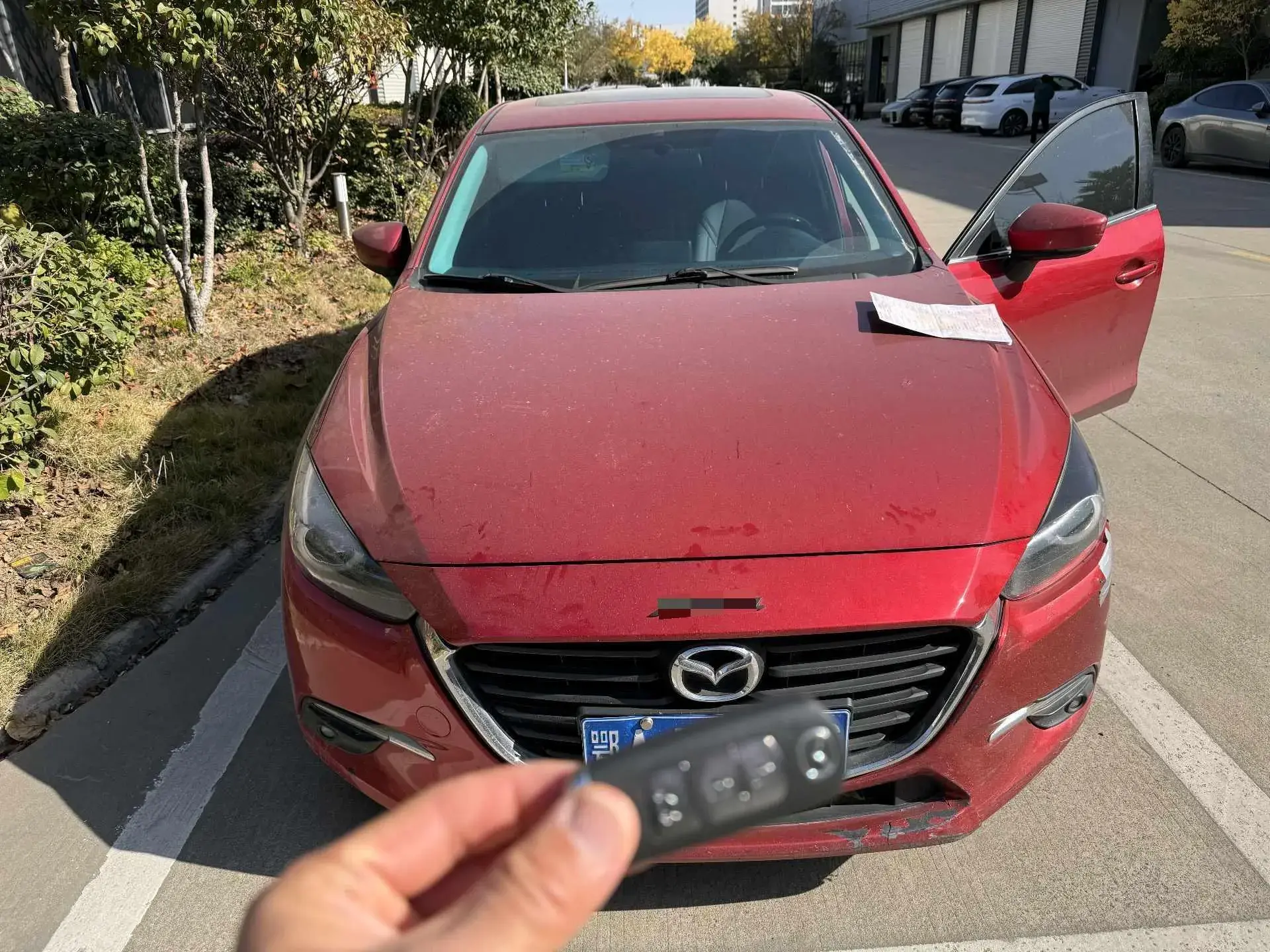 2017 MAZDA 3 thumbnail 2